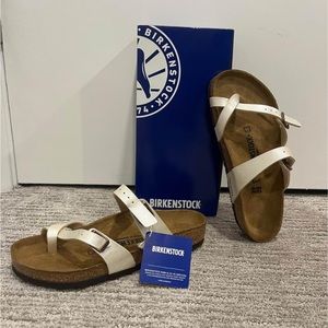 COPY - *NEW* NEVER WORN Birkenstock Sandals 🩴 Pearl White - Size 8.0 L